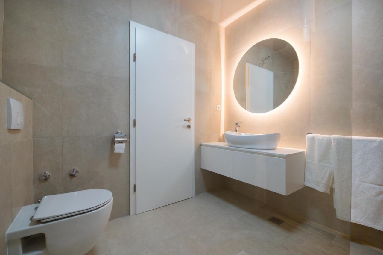 Brand New Aparment With Sea View & Swimming Pool At Ciovo - Villa Fiorentini Trogir Zewnętrze zdjęcie