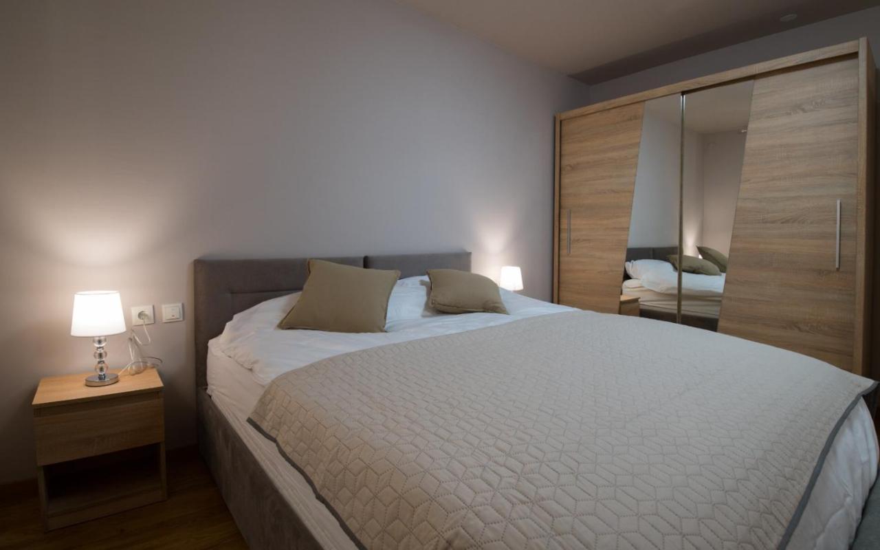 Brand New Aparment With Sea View & Swimming Pool At Ciovo - Villa Fiorentini Trogir Zewnętrze zdjęcie