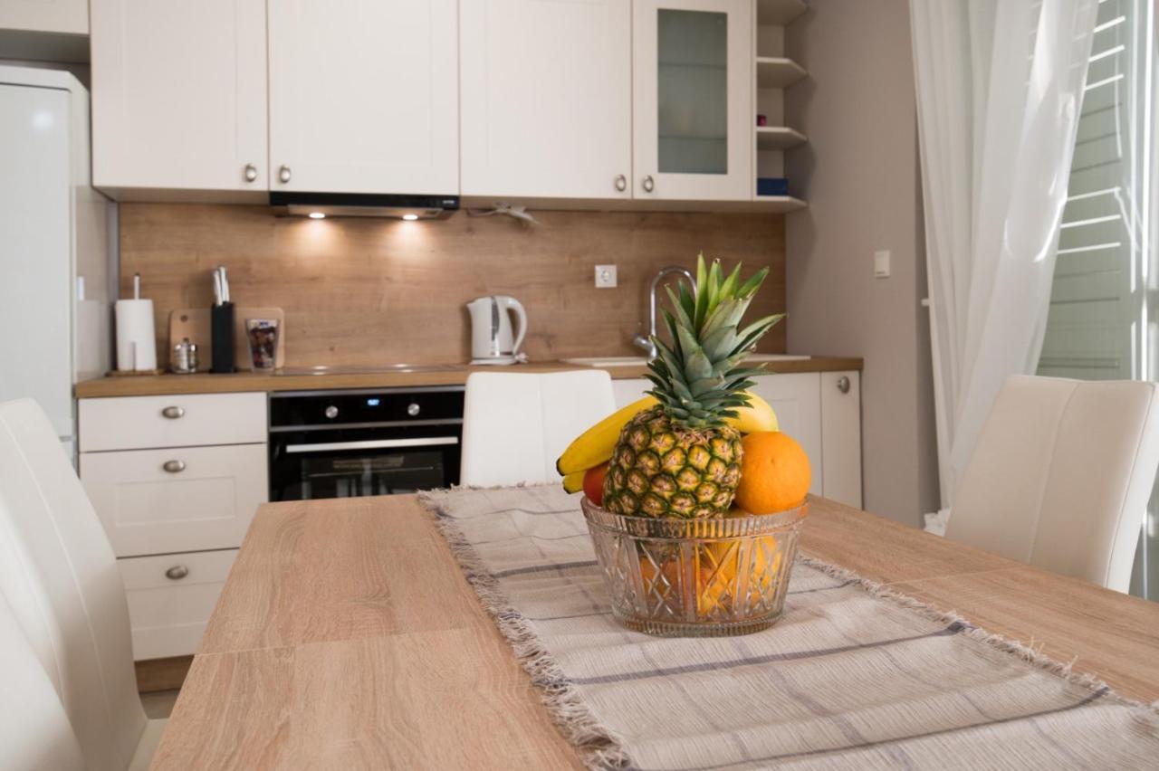 Brand New Aparment With Sea View & Swimming Pool At Ciovo - Villa Fiorentini Trogir Zewnętrze zdjęcie