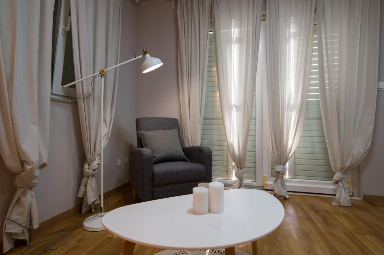 Brand New Aparment With Sea View & Swimming Pool At Ciovo - Villa Fiorentini Trogir Zewnętrze zdjęcie